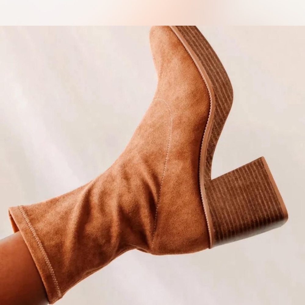 Sugar Tan Ankle Booties with Block Heel !! SOLD!!